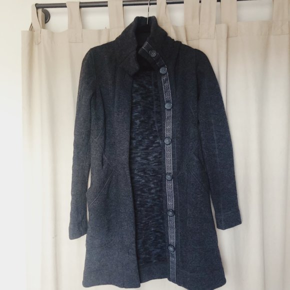 NWOT Marmot Wool Jacket, Scandinavian Stitching, Warm, Size S - Picture 3 of 9